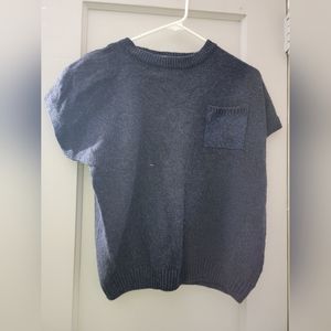 Light weight sweater